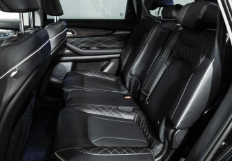 Подержанный автомобиль Exeed VX 2023 года (10 фото)