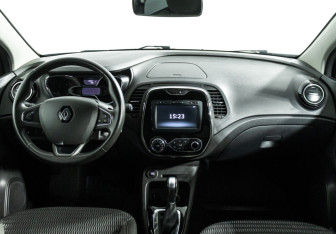 Подержанный автомобиль Renault Kaptur 2019 года (13 фото)