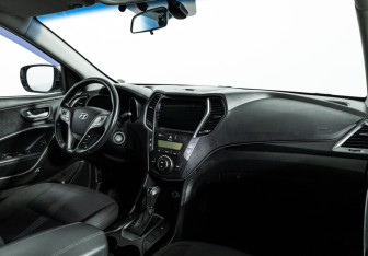 Подержанный автомобиль Hyundai Santa Fe 2013 года (9 фото)