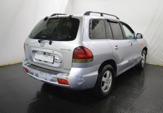 Подержанный автомобиль Hyundai Santa Fe 2008 года (5 фото)