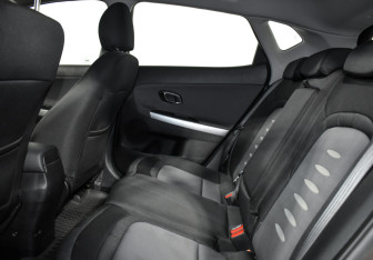 Подержанный автомобиль Kia Ceed Hatchback 2013 года (12 фото)