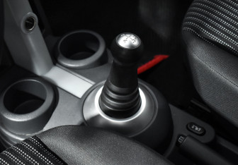 Подержанный автомобиль Mitsubishi Colt Hatchback 2007 года (11 фото)