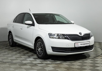 Подержанный автомобиль Skoda Rapid Liftback 2017 года (3 фото)