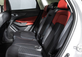 Подержанный автомобиль Changan CS55PLUS 2023 года (10 фото)