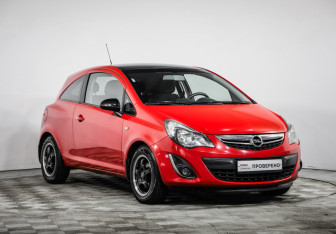 Подержанный автомобиль Opel Corsa 2012 года (3 фото)