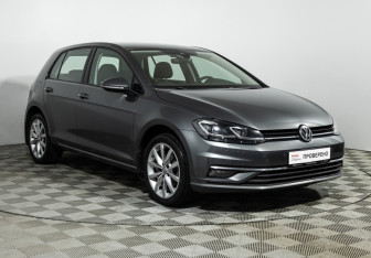 Подержанный автомобиль Volkswagen Golf Hatchback 2018 года (3 фото)
