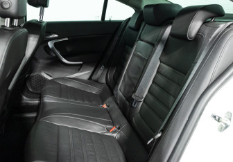 Подержанный автомобиль Opel Insignia Sedan 2013 года (10 фото)