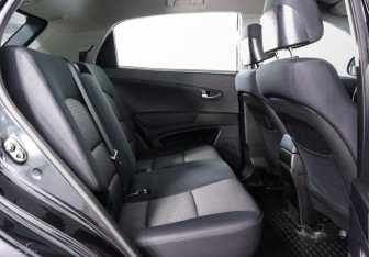 Подержанный автомобиль SsangYong Actyon 2012 года (13 фото)