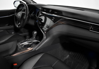 Подержанный автомобиль Toyota Camry Sedan 2020 года (14 фото)