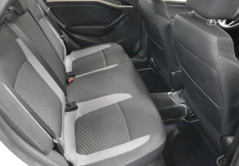 Подержанный автомобиль LADA (ВАЗ) Vesta Sedan 2015 года (13 фото)