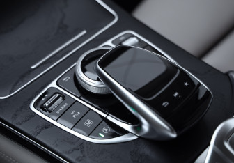 Подержанный автомобиль Mercedes-Benz GLC Coupe 2018 года (17 фото)