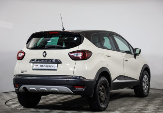 Подержанный автомобиль Renault Kaptur 2018 года (5 фото)