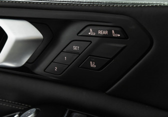 Подержанный автомобиль BMW X7 2019 года (16 фото)