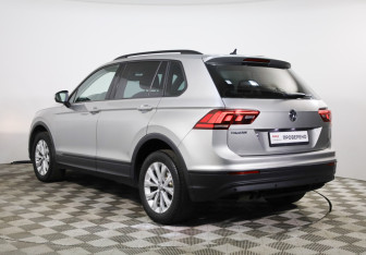 Подержанный автомобиль Volkswagen Tiguan 2018 года (7 фото)