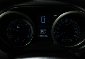 Подержанный автомобиль Toyota Land Cruiser Prado 2011 года (12 фото)