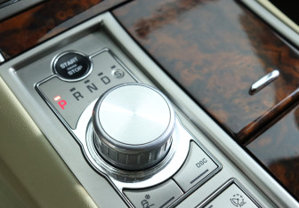 Подержанный автомобиль Jaguar XF Sedan 2008 года (15 фото)