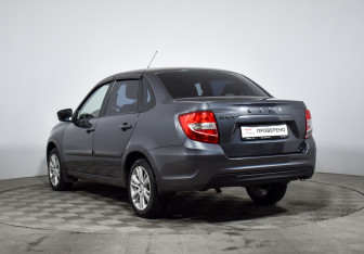 Подержанный автомобиль LADA (ВАЗ) Granta Sedan 2019 года (7 фото)