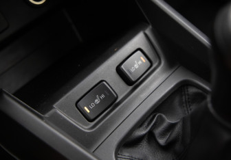 Подержанный автомобиль Suzuki Vitara 2015 года (19 фото)
