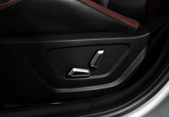 Подержанный автомобиль Geely Coolray 2023 года (20 фото)