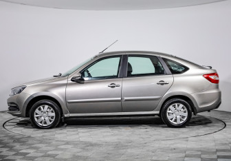 Подержанный автомобиль LADA (ВАЗ) Granta Hatchback 2020 года (8 фото)