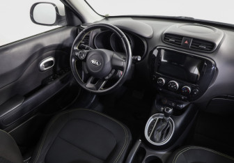 Подержанный автомобиль Kia Soul 2015 года (8 фото)