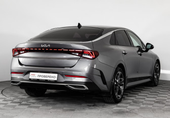 Подержанный автомобиль Kia K5 2022 года (7 фото)