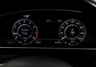 Подержанный автомобиль Volkswagen Tiguan 2017 года (17 фото)