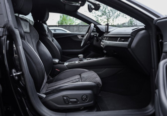 Подержанный автомобиль Audi A5 Liftback 2019 года (25 фото)