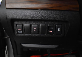 Подержанный автомобиль Nissan Teana 2010 года (19 фото)