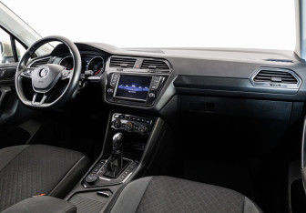 Подержанный автомобиль Volkswagen Tiguan 2017 года (9 фото)