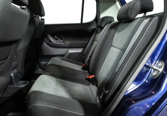 Подержанный автомобиль Skoda Fabia Hatchback 2010 года (10 фото)