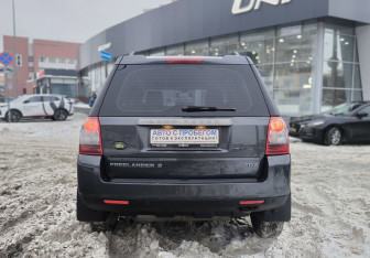 Подержанный автомобиль Land Rover Freelander 2010 года (5 фото)