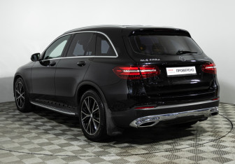 Подержанный автомобиль Mercedes-Benz GLC Coupe 2015 года (7 фото)