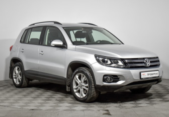 Подержанный автомобиль Volkswagen Tiguan 2015 года (3 фото)