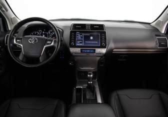 Подержанный автомобиль Toyota Land Cruiser Prado 2021 года (9 фото)