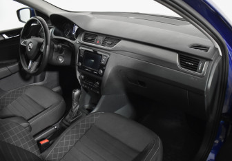 Подержанный автомобиль Skoda Rapid Liftback 2019 года (12 фото)