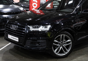 Подержанный автомобиль Audi Q7 2018 года (2 фото)