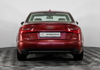 Подержанный автомобиль Audi A6 Sedan 2013 года (6 фото)