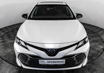 Подержанный автомобиль Toyota Camry Sedan 2020 года (4 фото)