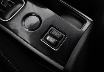 Подержанный автомобиль Mitsubishi Outlander 2019 года (16 фото)