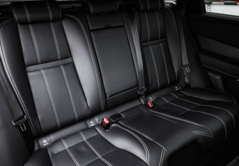 Подержанный автомобиль Land Rover Range Rover Velar 2020 года (32 фото)