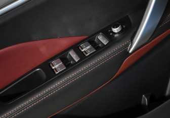 Подержанный автомобиль Geely Coolray 2022 года (11 фото)