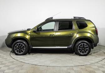Подержанный автомобиль Renault Duster 2020 года (8 фото)