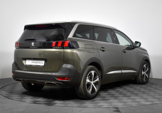 Подержанный автомобиль Peugeot 5008 Suv 2019 года (5 фото)