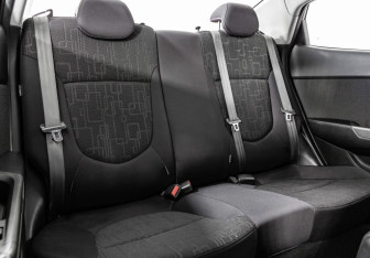 Подержанный автомобиль Kia Rio Sedan 2012 года (19 фото)