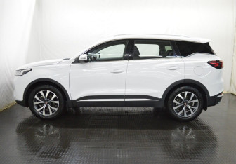 Подержанный автомобиль Chery Tiggo 7 Pro 2021 года (8 фото)