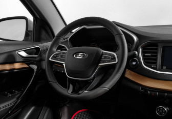 Подержанный автомобиль LADA (ВАЗ) Vesta Sedan 2023 года (15 фото)