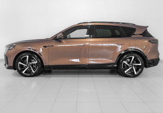 Новый Voyah Free 2025 (3 фото)