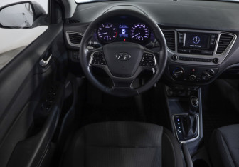 Подержанный автомобиль Hyundai Solaris Sedan 2019 года (11 фото)