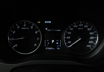 Подержанный автомобиль Mitsubishi Outlander 2022 года (12 фото)